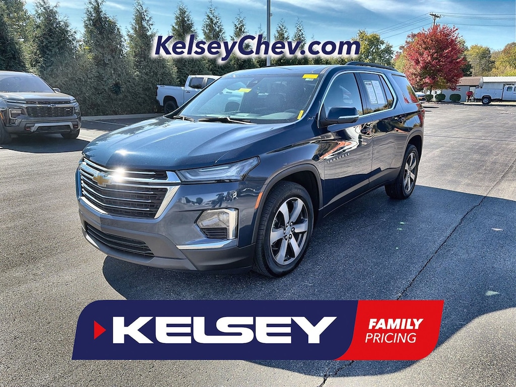 Used 2023 Chevrolet Traverse LT Leather SUV