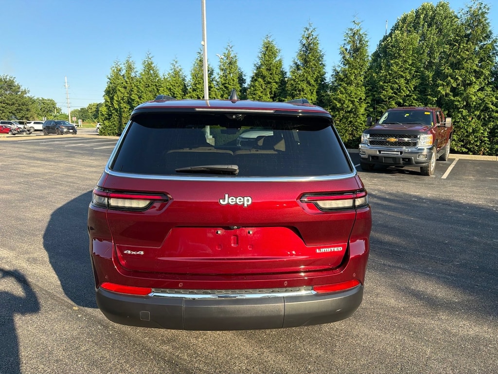 Used 2025 Jeep Grand Cherokee L Limited 4x4 SUV