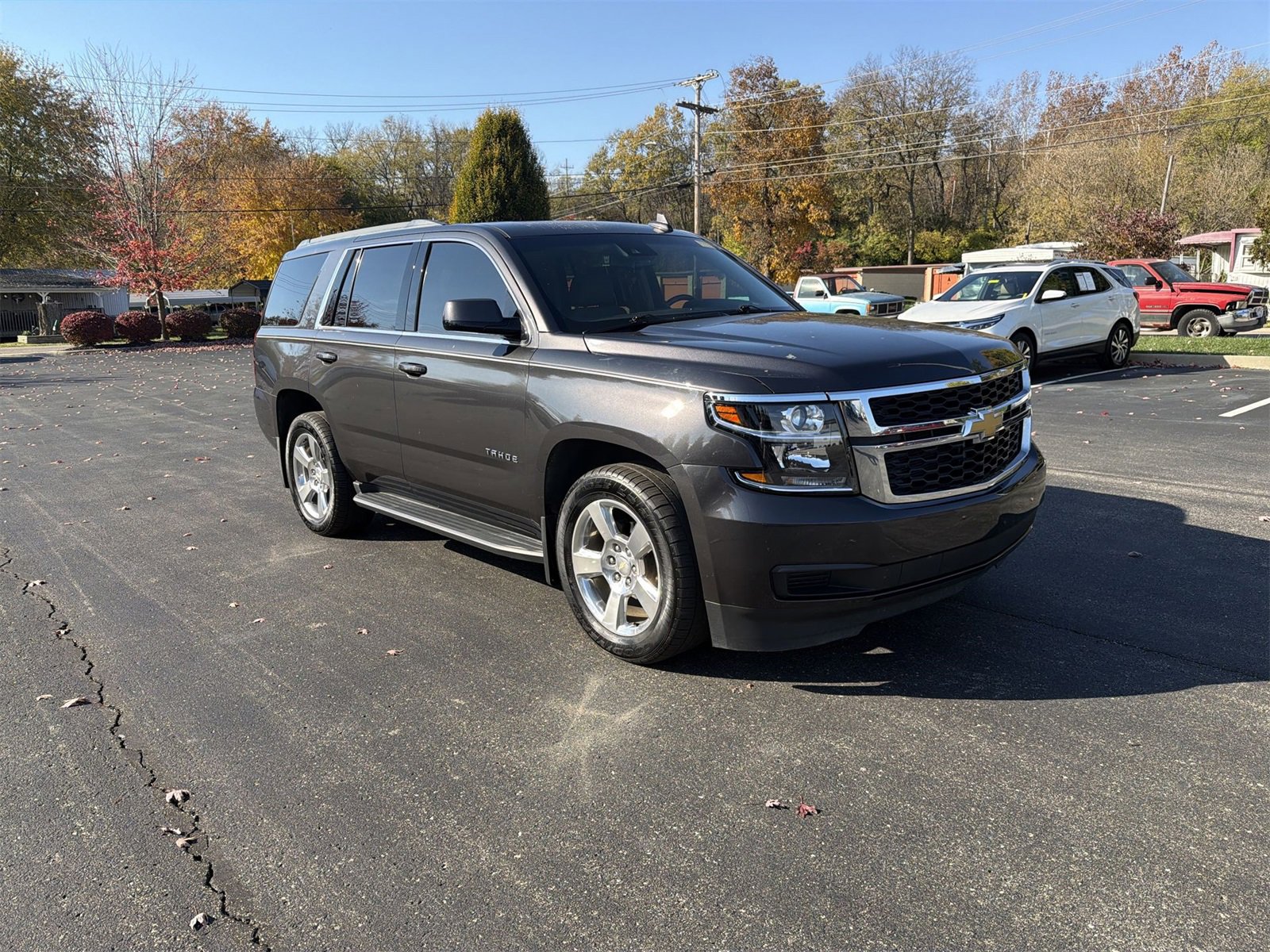 2016 Chevrolet Tahoe LT photo 2