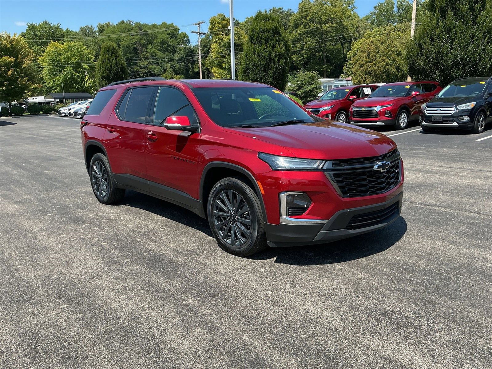 2023 Chevrolet Traverse RS photo 2