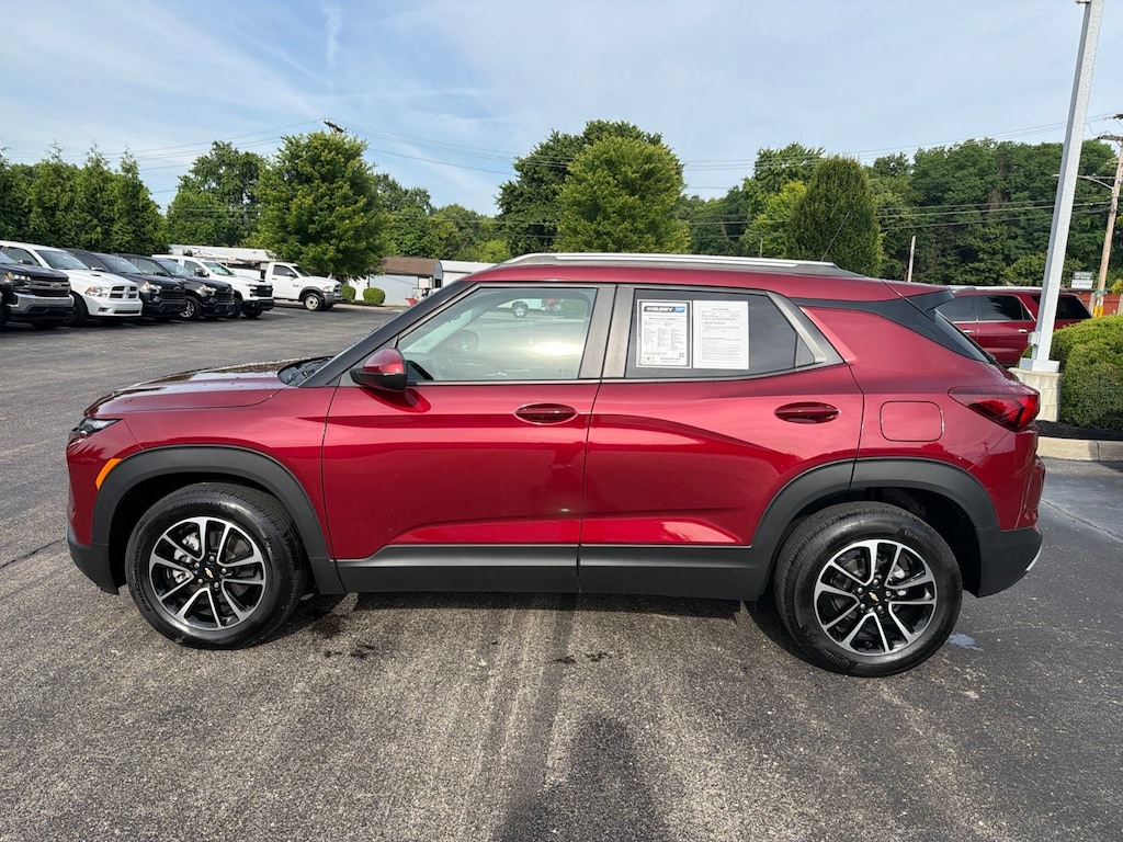 Used 2024 Chevrolet Trailblazer LT SUV