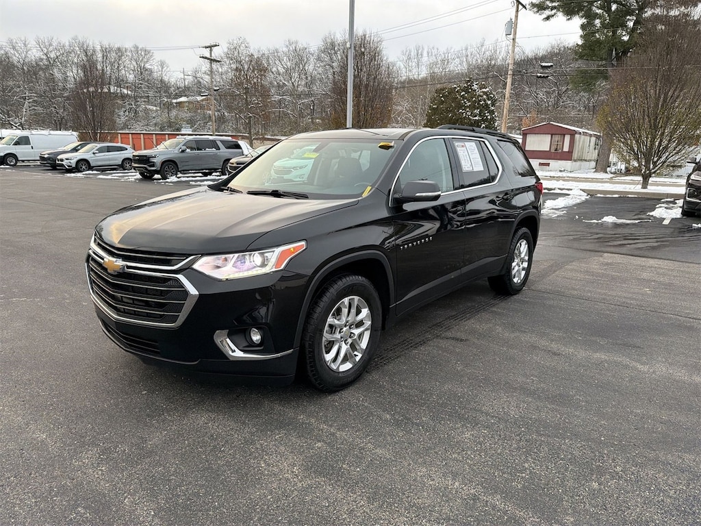 Used 2021 Chevrolet Traverse LT Cloth SUV