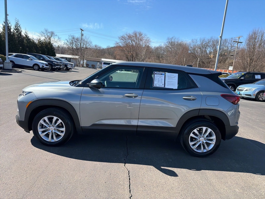 Used 2023 Chevrolet Trailblazer LS SUV