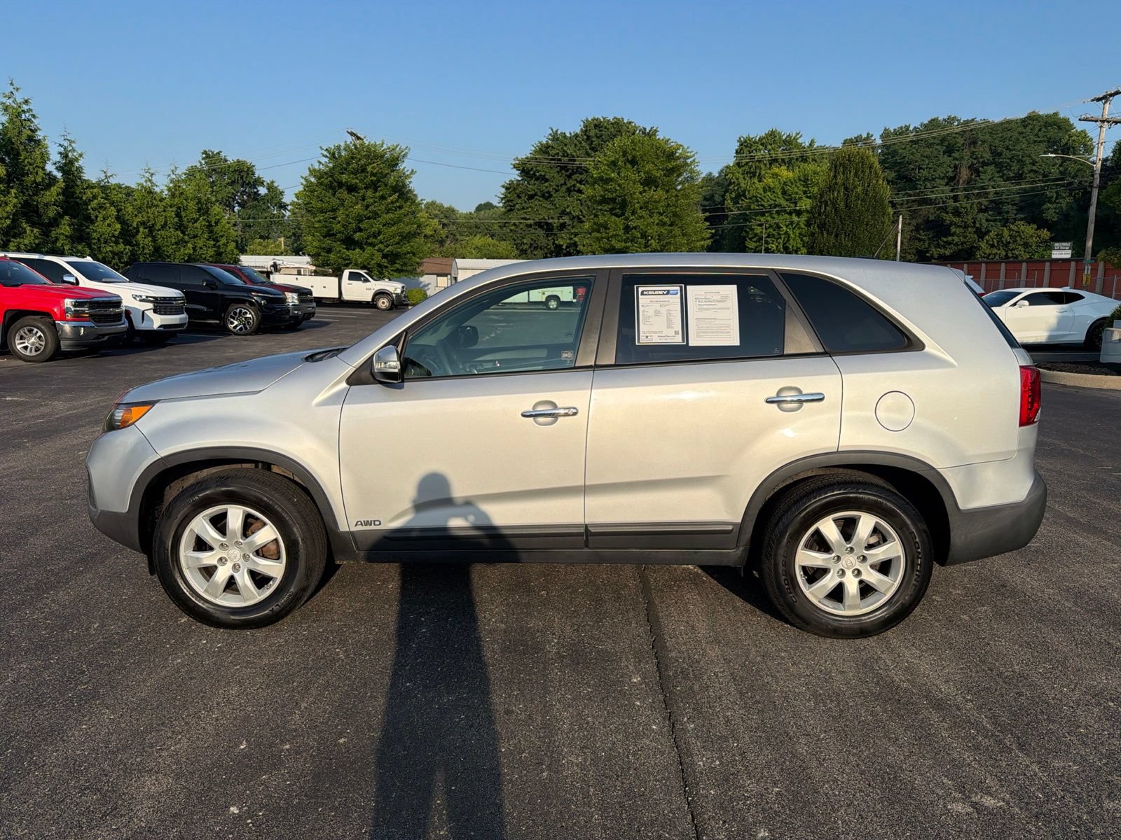 Used 2011 Kia Sorento LX with VIN 5XYKTCA13BG008440 for sale in Greendale, IN