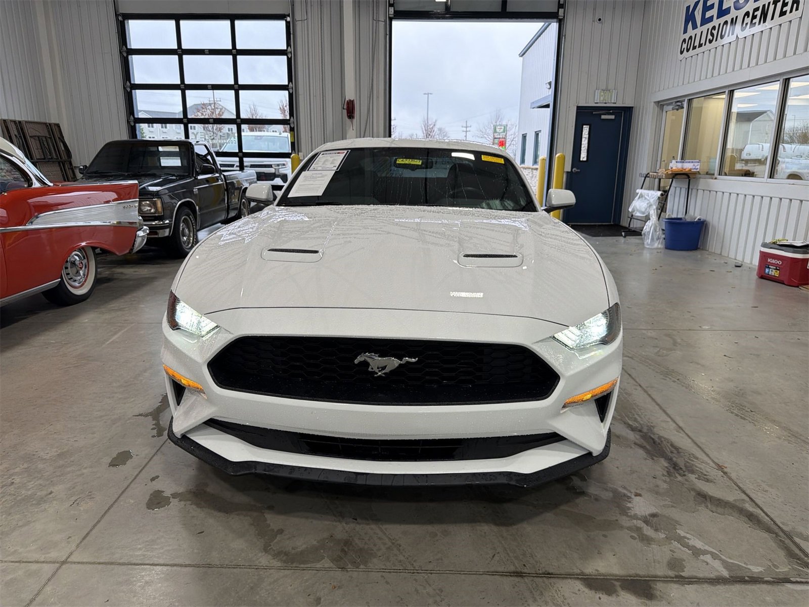 2020 Ford Mustang EcoBoost photo 3