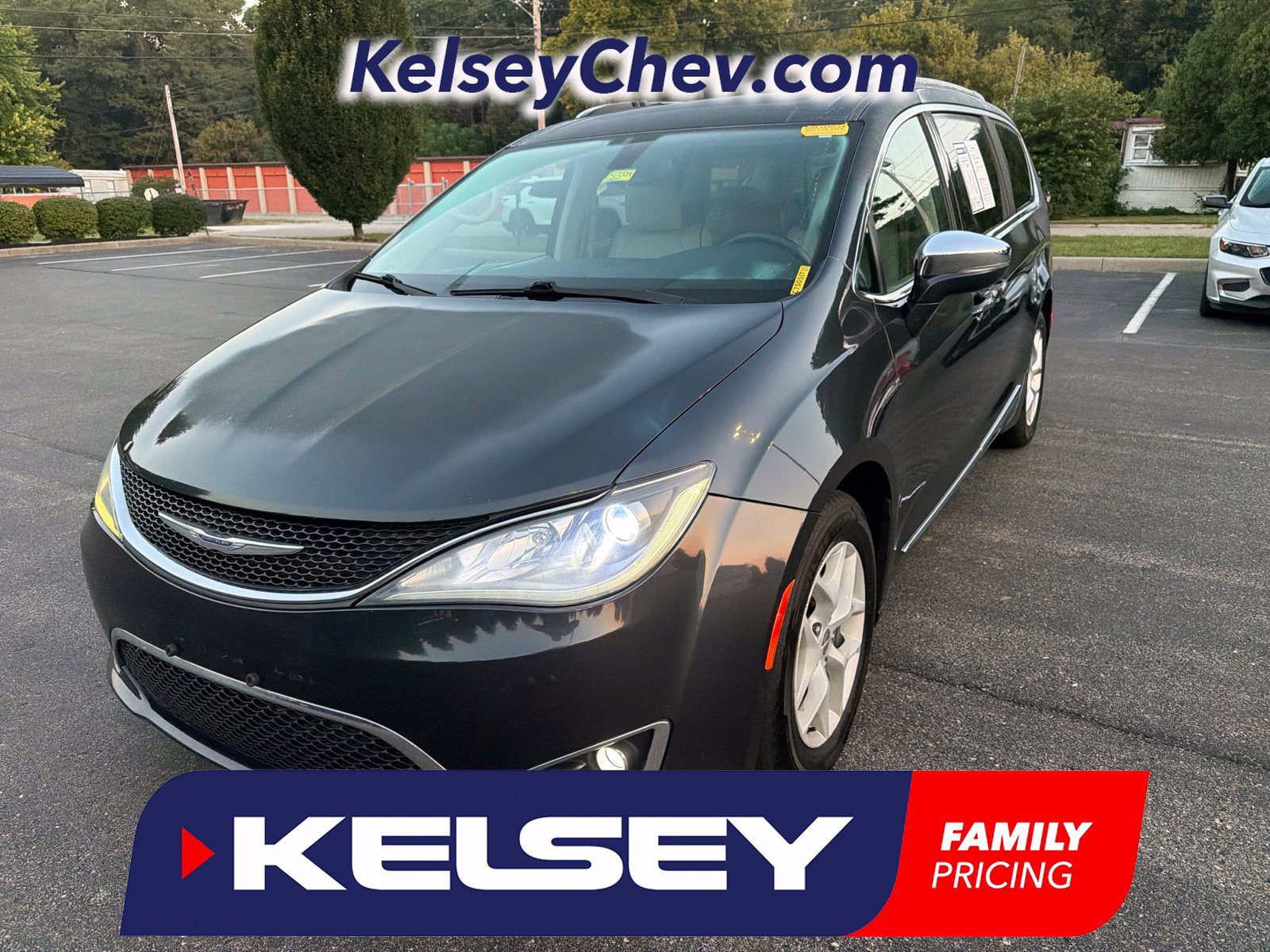  Chrysler Pacifica
