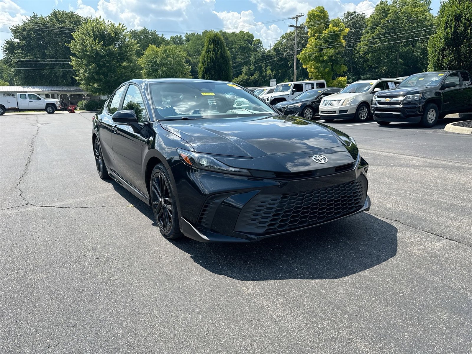 2025 Toyota Camry LE photo 2