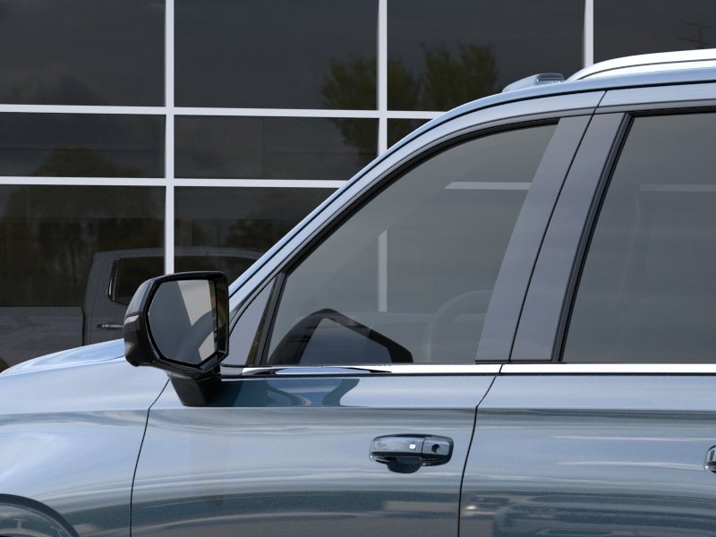2026 Chevrolet Suburban LT - Photo 12