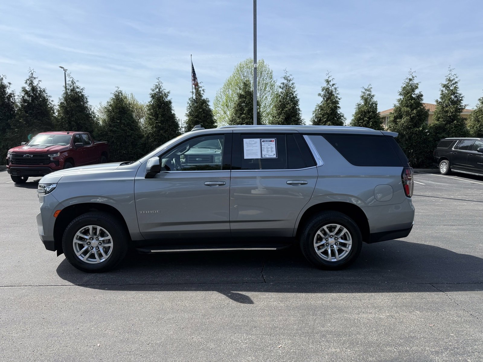 2023 Chevrolet Tahoe LT photo 4