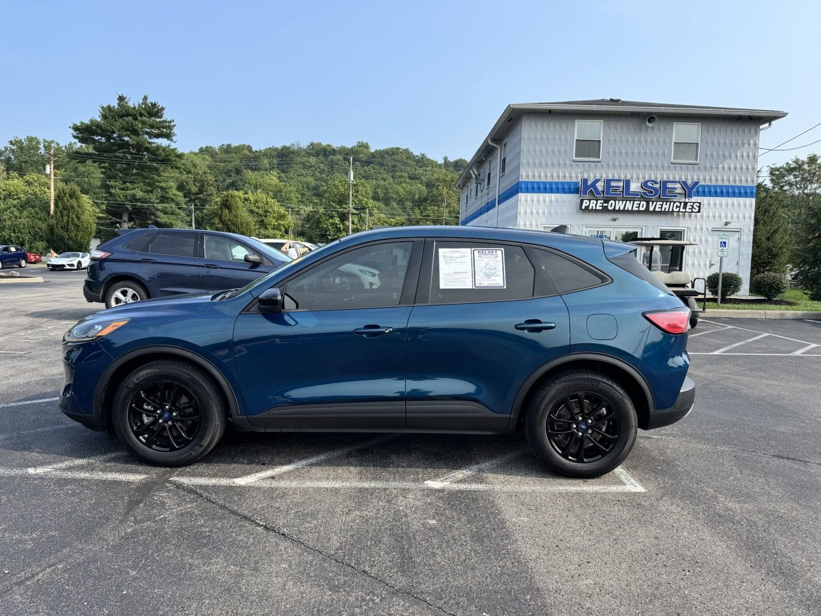 Used 2020 Ford Escape SE with VIN 1FMCU0BZ0LUA15331 for sale in Greendale, IN