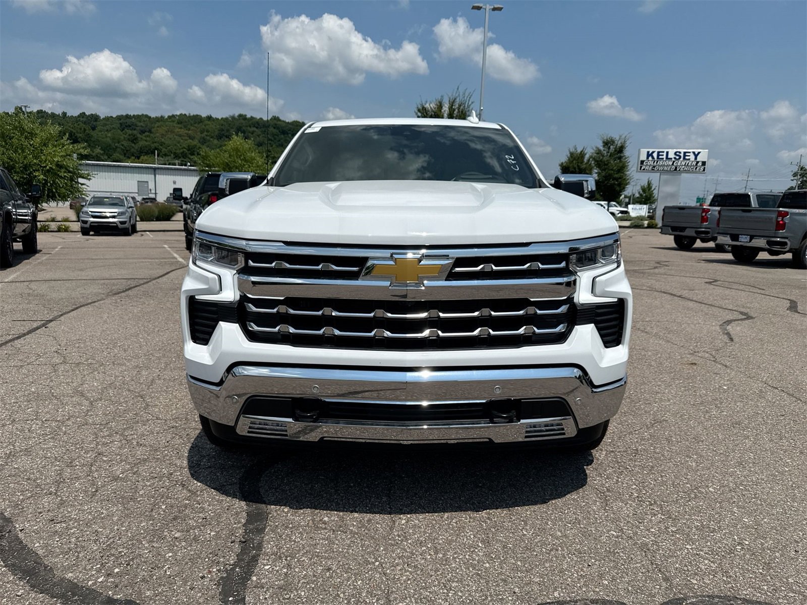 2026 Chevrolet Silverado 1500 LTZ photo 2