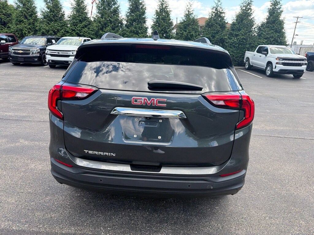 Used 2021 GMC Terrain SLE SUV