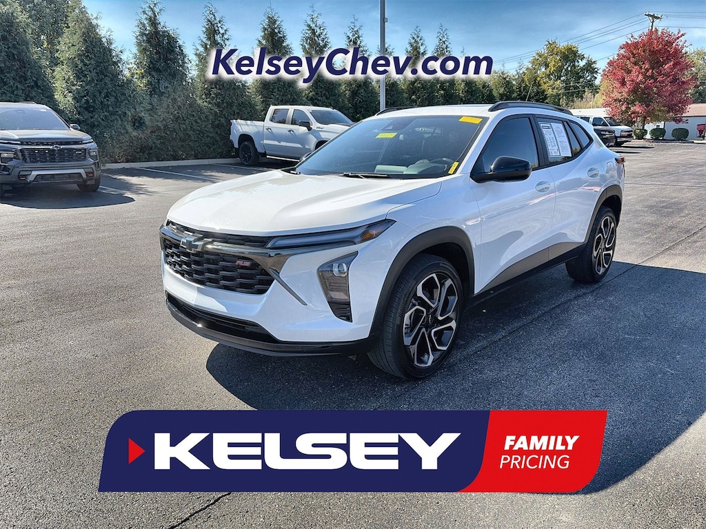 Used 2024 Chevrolet Trax 2RS SUV