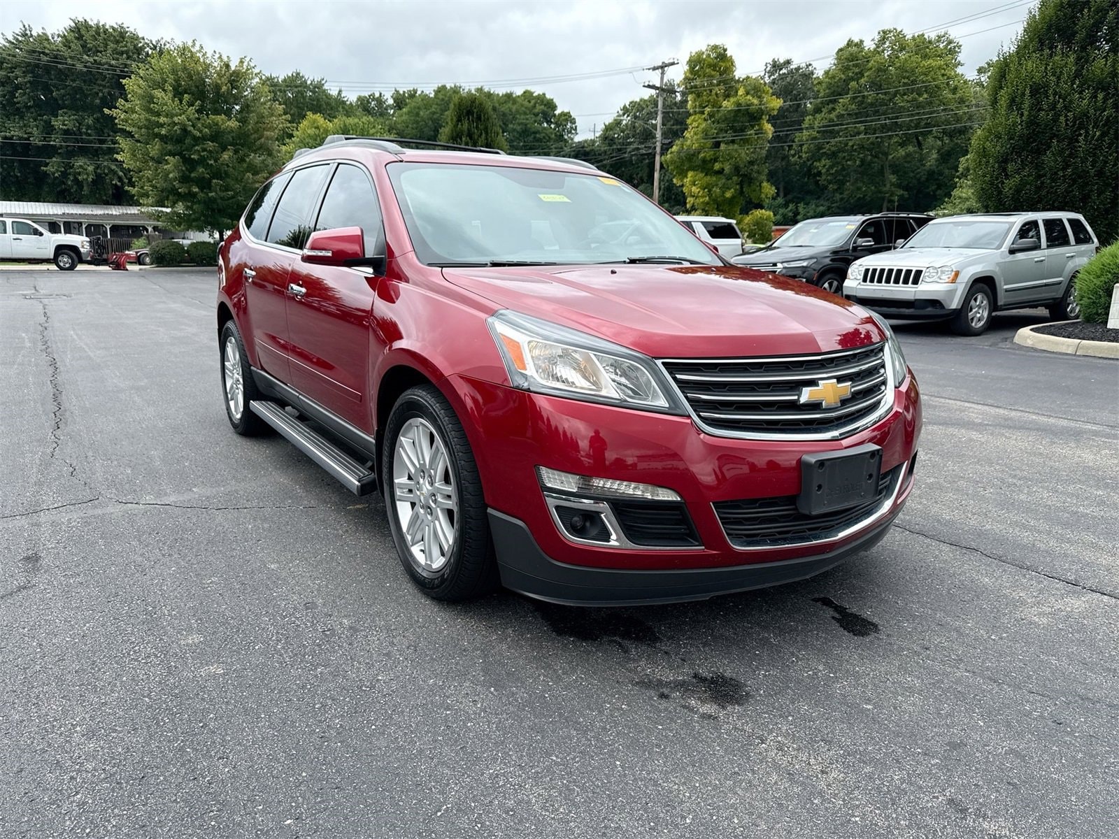 Used 2014 Chevrolet Traverse 1LT with VIN 1GNKRGKD5EJ172816 for sale in Greendale, IN