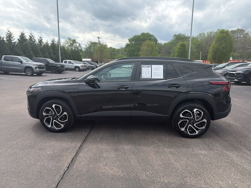 Used 2024 Chevrolet Trax 2RS SUV