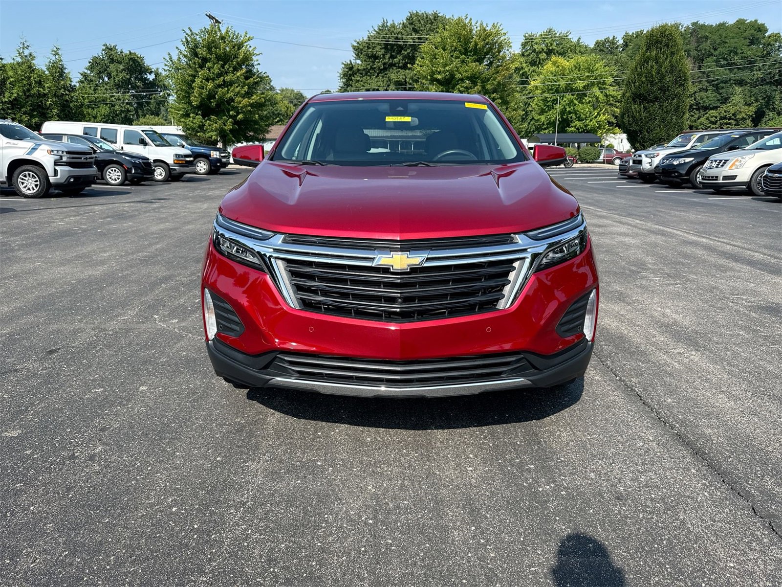 2023 Chevrolet Equinox LT photo 3