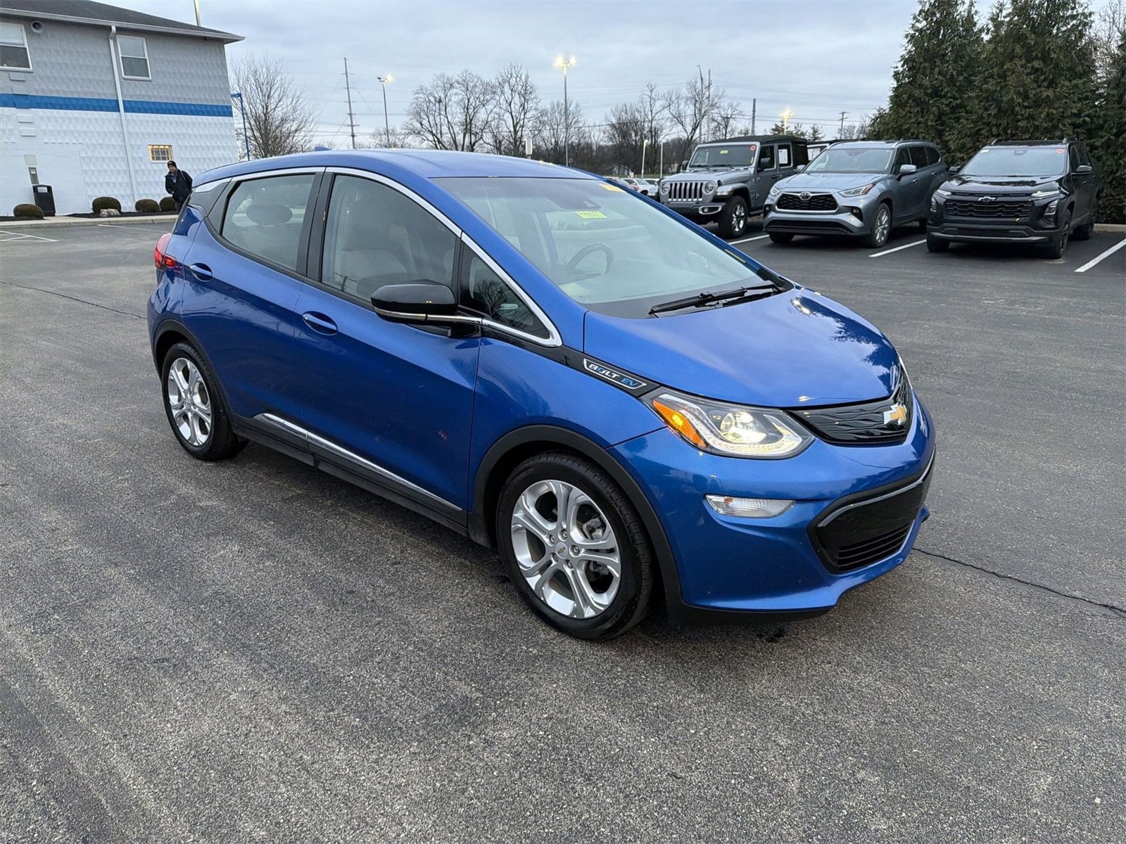 Used 2020 Chevrolet Bolt EV LT with VIN 1G1FW6S08L4121776 for sale in Greendale, IN