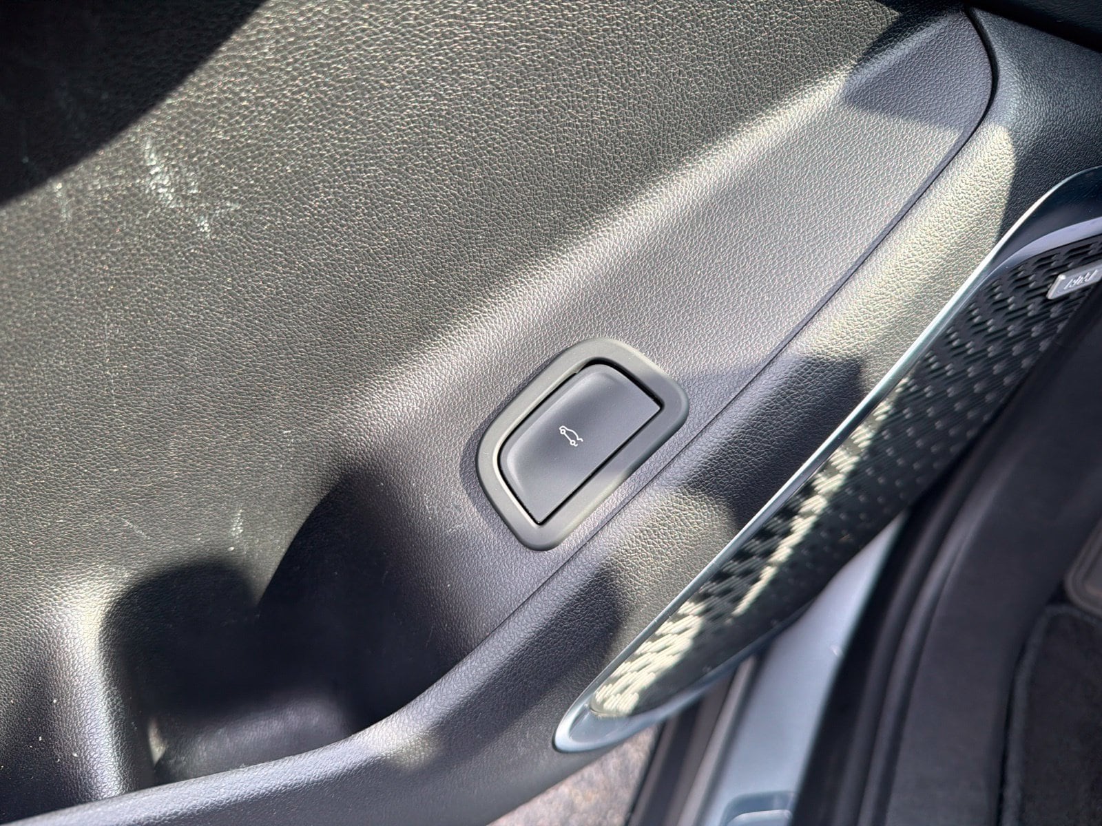 2025 Buick Enclave Preferred - Photo 18