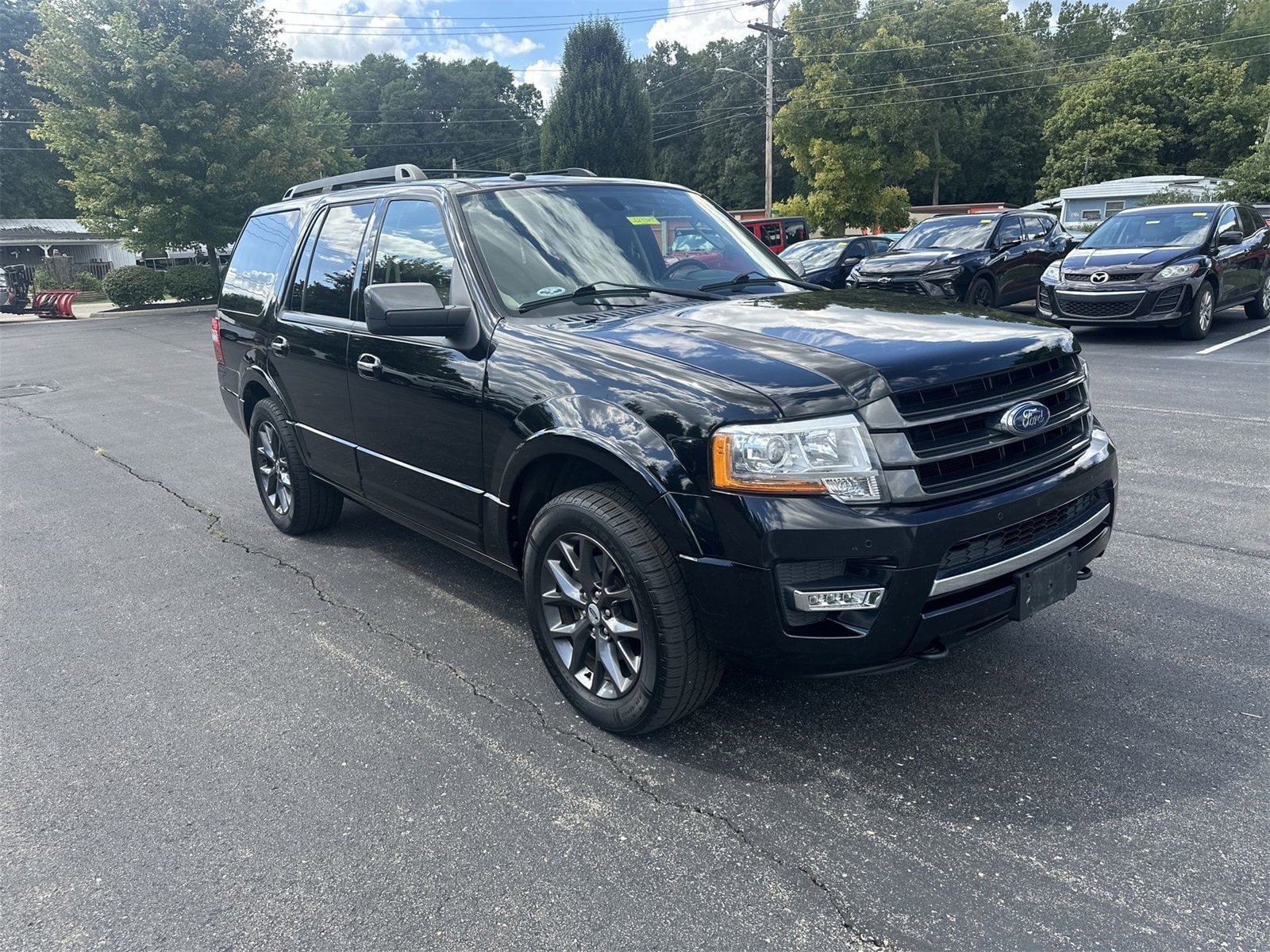 Used 2017 Ford Expedition Limited with VIN 1FMJU2AT8HEA22206 for sale in Greendale, IN