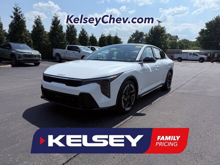 2025 Kia K4 GT-Line Sedan