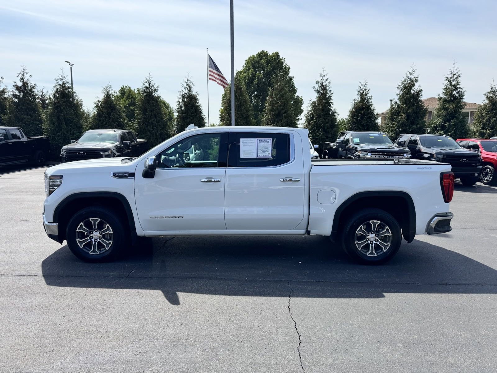 Used 2024 GMC Sierra 1500 SLT with VIN 1GTUUDED9RZ136726 for sale in Greendale, IN