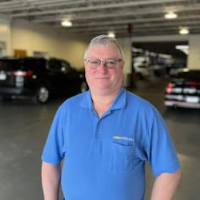 Staff member Steve Robbins from 2c94bb647687