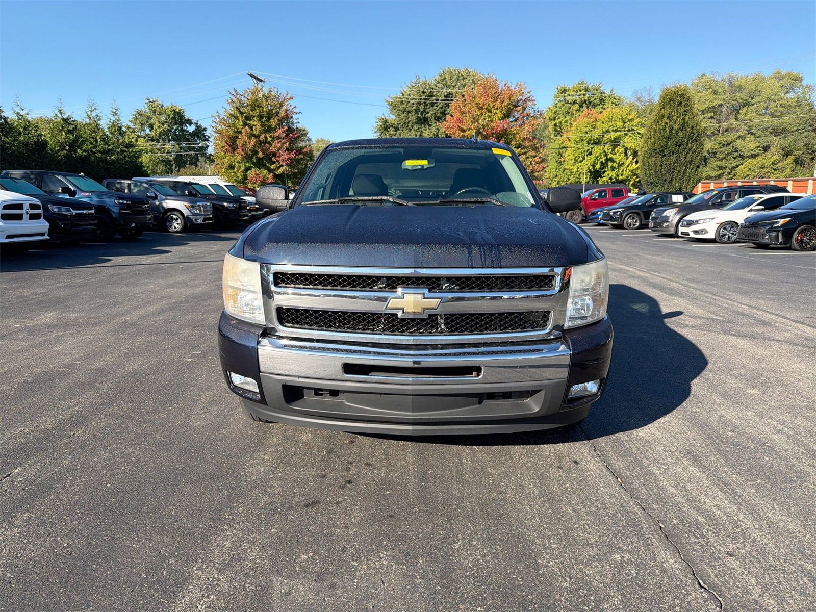 2011 Chevrolet Silverado 1500 LT photo 3