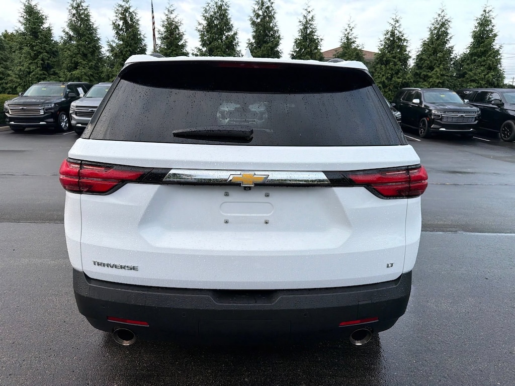 Used 2022 Chevrolet Traverse LT Leather SUV