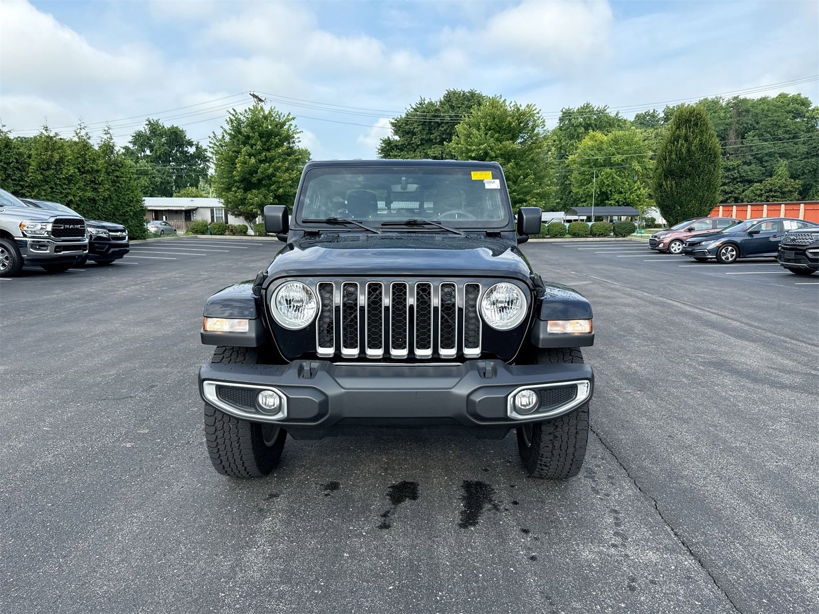 2023 Jeep Gladiator Overland photo 3