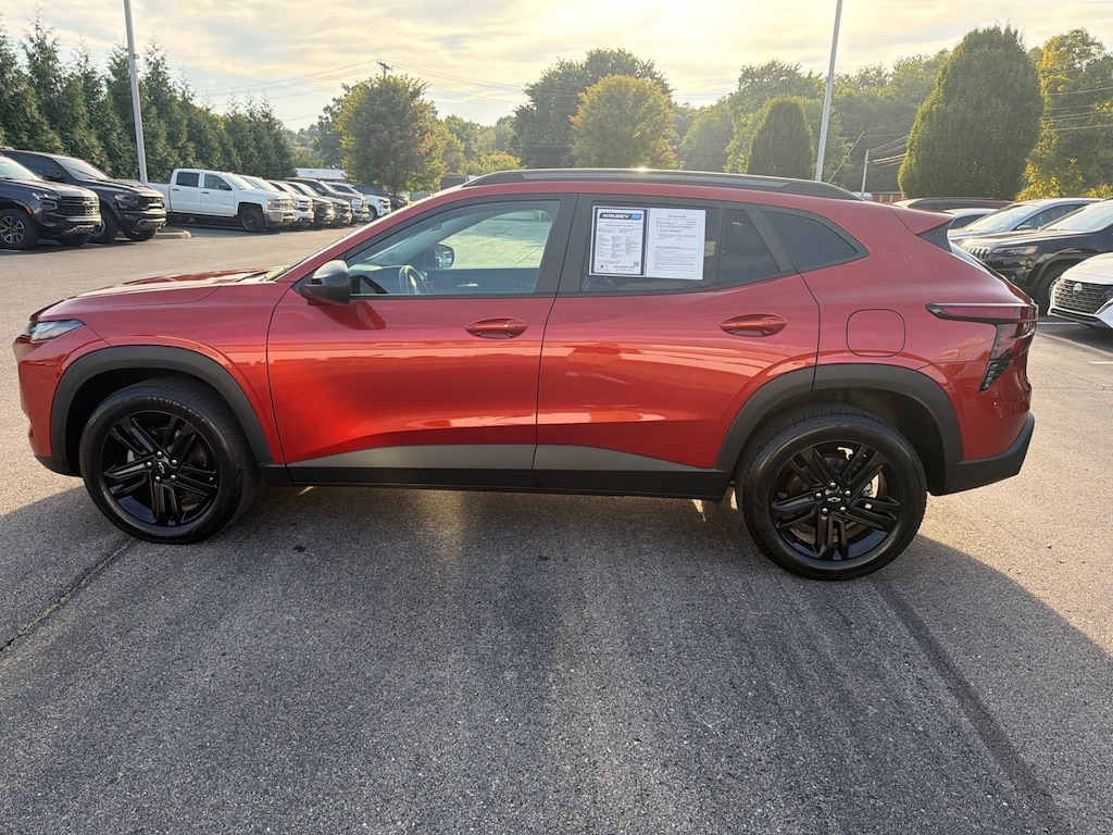 Used 2024 Chevrolet Trax Activ SUV
