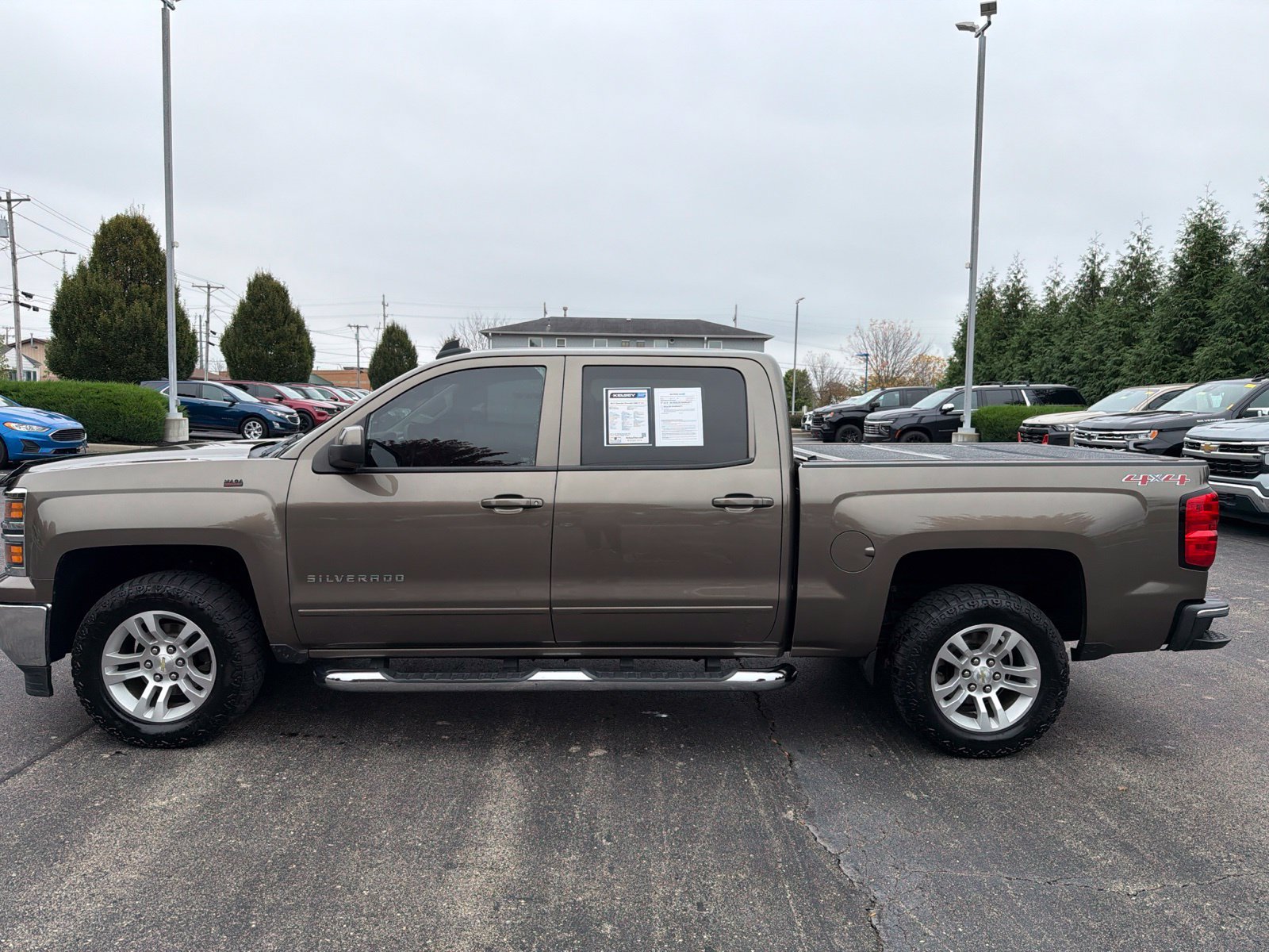 Used 2015 Chevrolet Silverado 1500 LT with VIN 3GCUKREC0FG429579 for sale in Greendale, IN