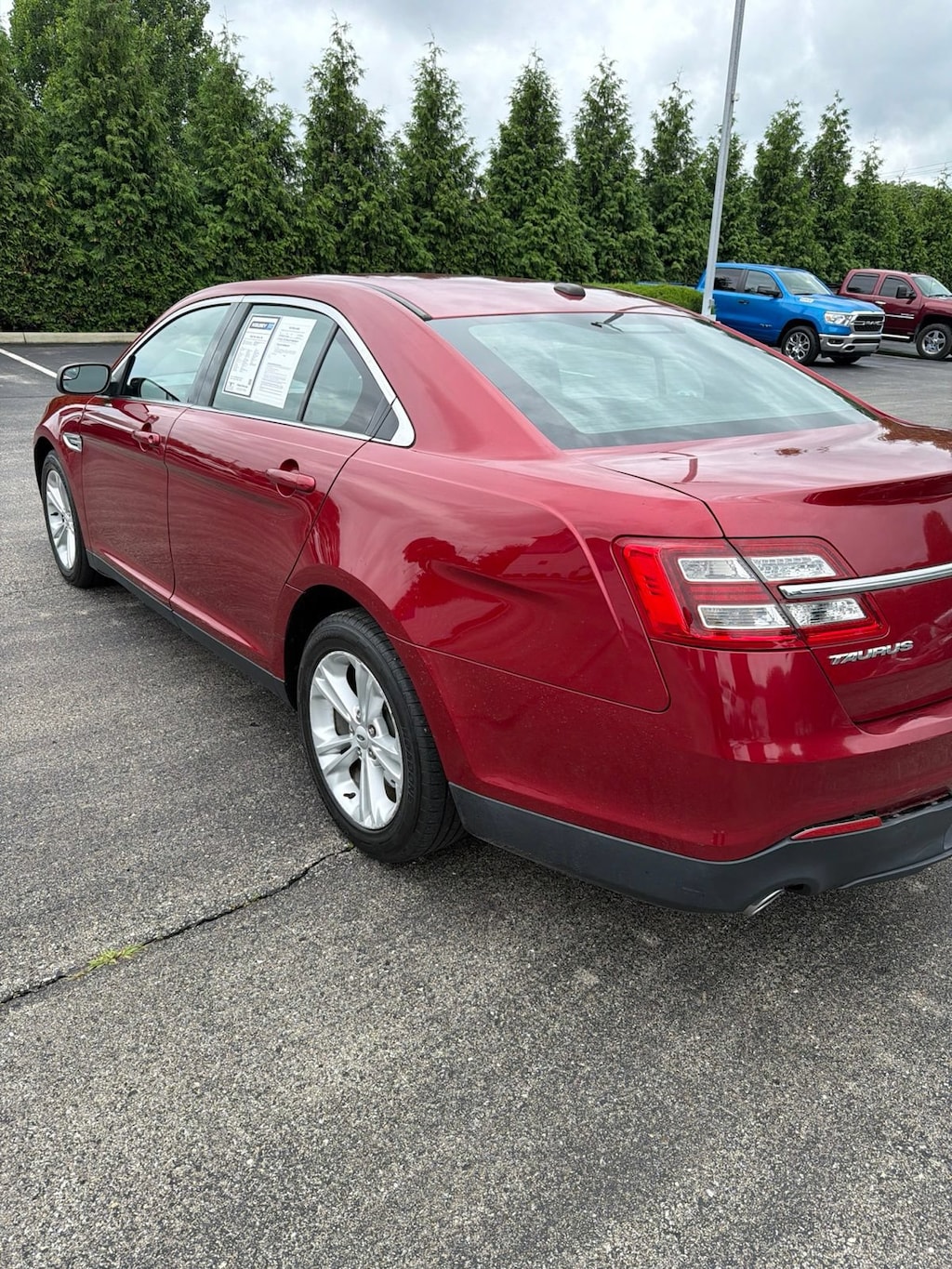 Used 2013 Ford Taurus SEL Sedan