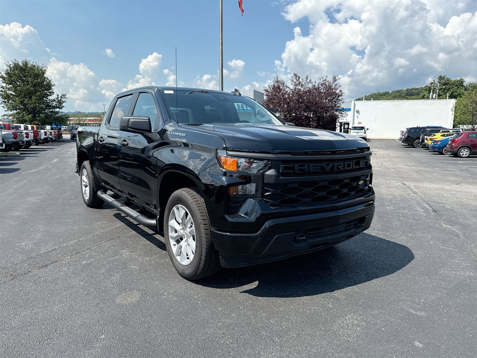 2026 Chevrolet Silverado 1500 Custom photo 2