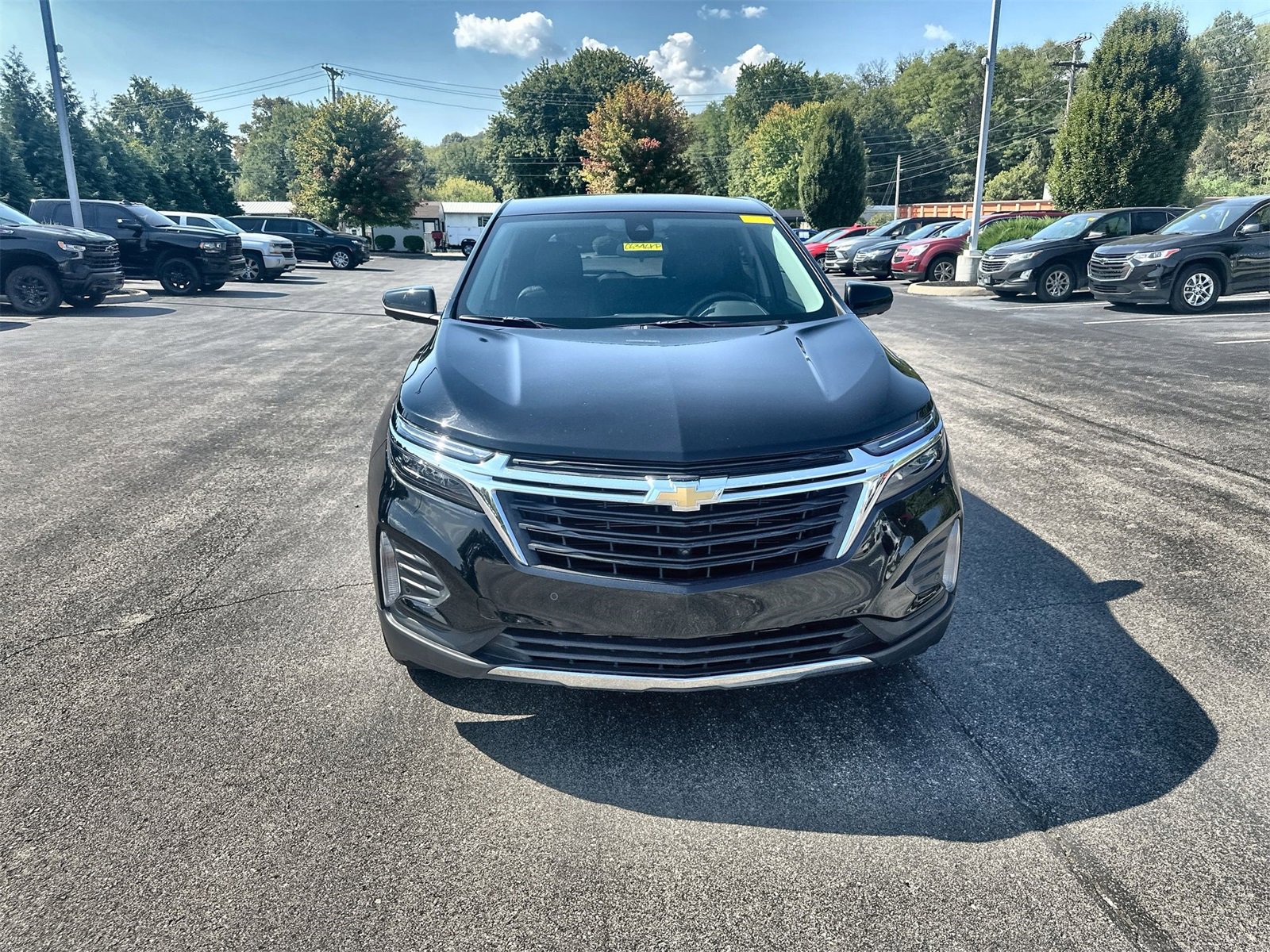 2022 Chevrolet Equinox LT photo 3