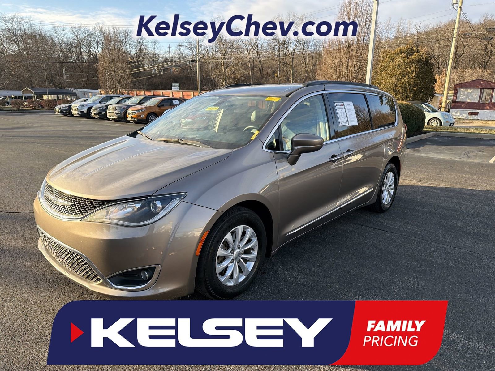 2017 Chrysler Pacifica Touring-L