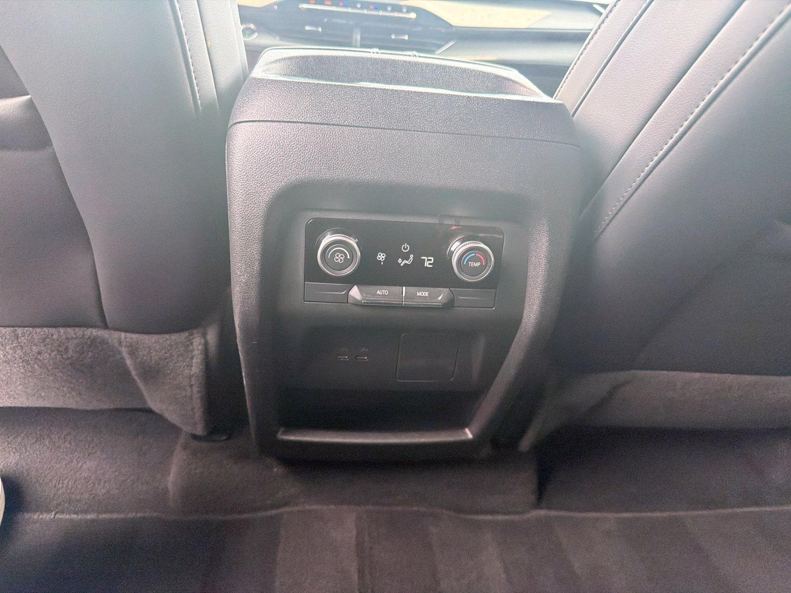 2025 Buick Enclave Preferred - Photo 23