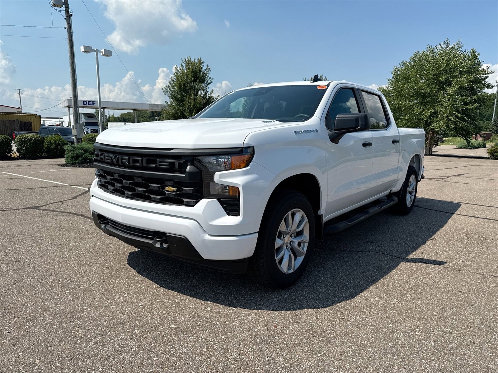2026 Chevrolet Silverado 1500 Custom photo 4