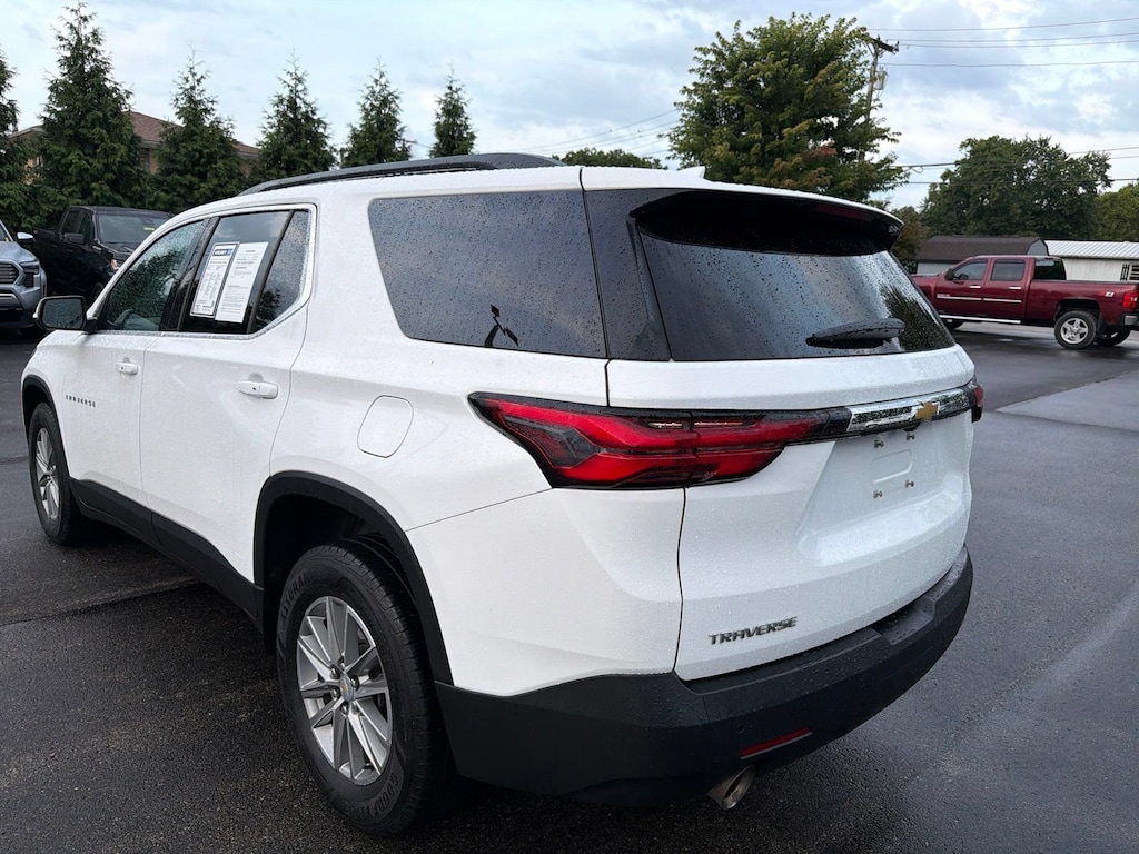 Used 2022 Chevrolet Traverse LT Leather SUV