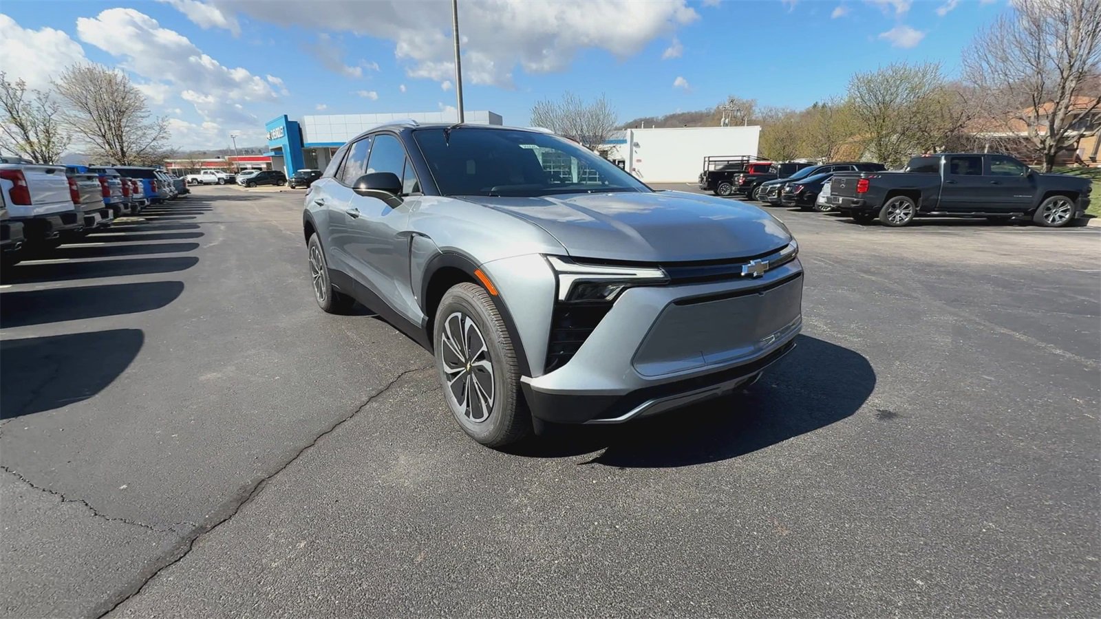 2025 Chevrolet Blazer EV photo 3