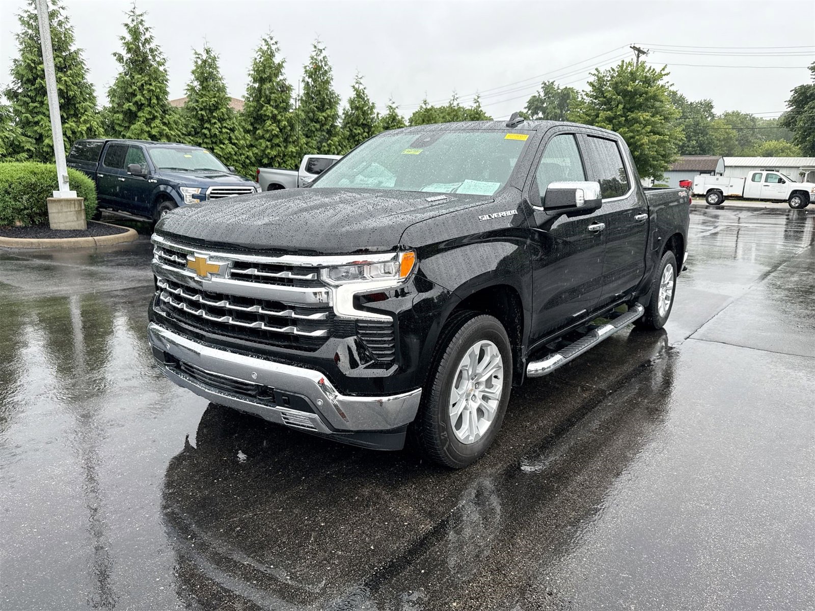 2023 Chevrolet Silverado 1500 LTZ photo 4