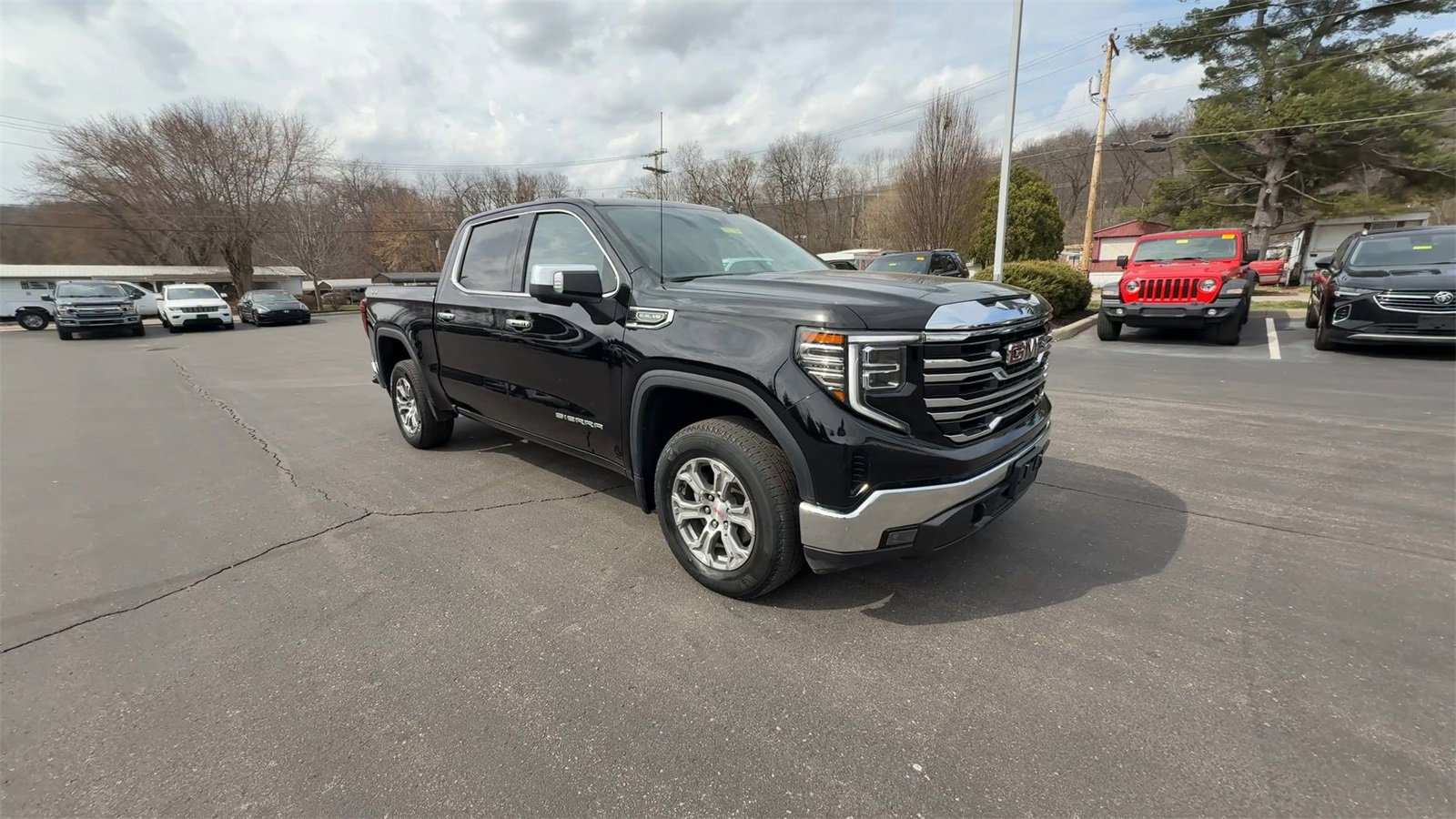 2024 Gmc Sierra 1500 SLT photo 2