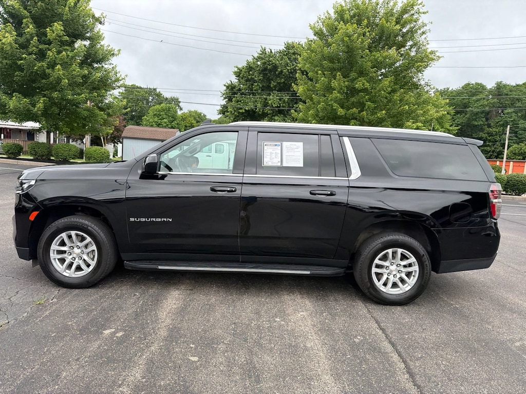 Used 2024 Chevrolet Suburban LT SUV