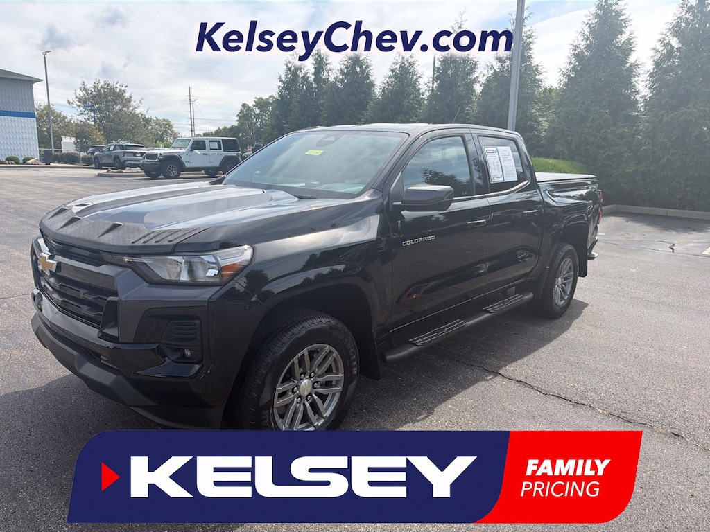 Used 2024 Chevrolet Colorado LT Truck Crew Cab