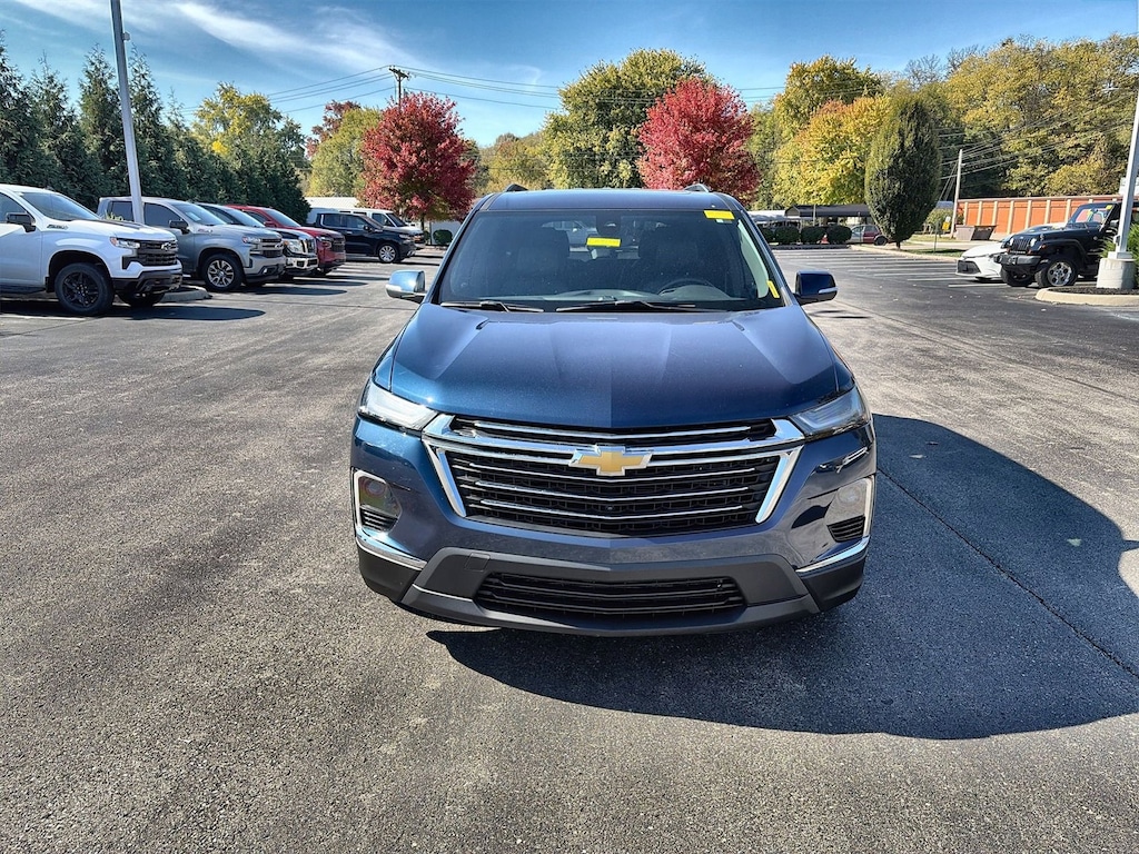 Used 2023 Chevrolet Traverse LT Leather SUV