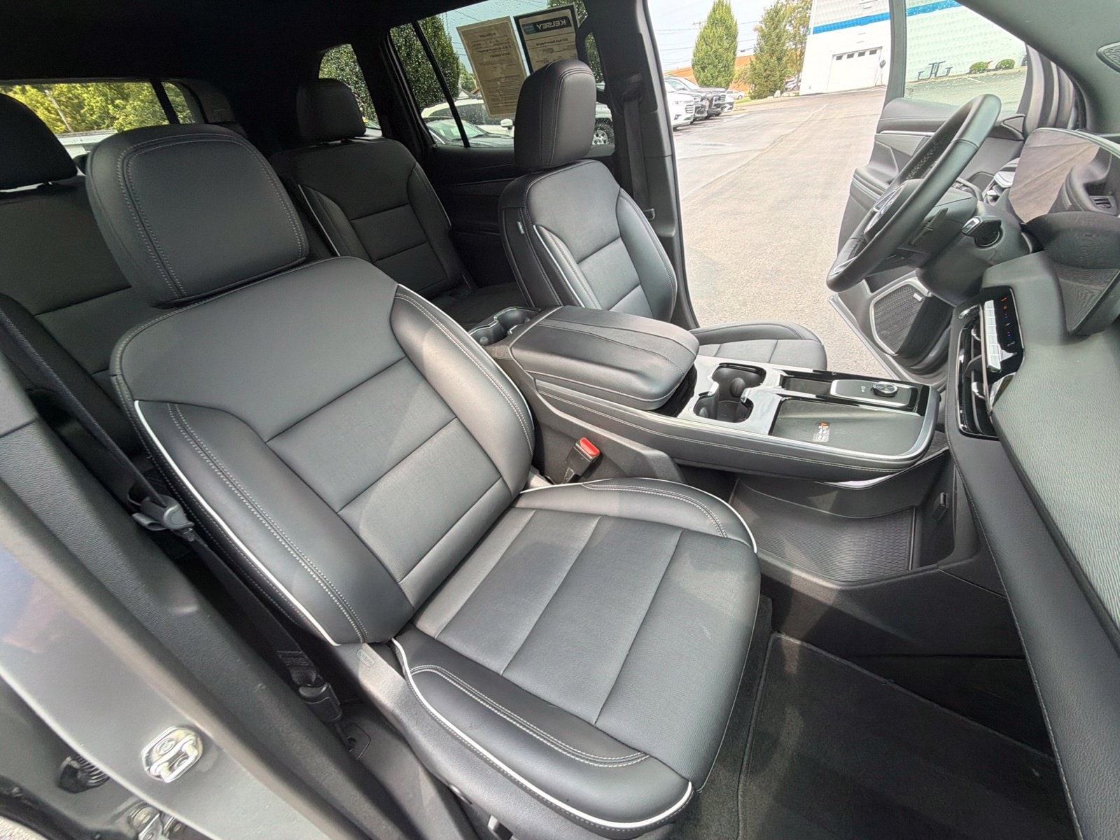 2025 Buick Enclave Preferred - Photo 28