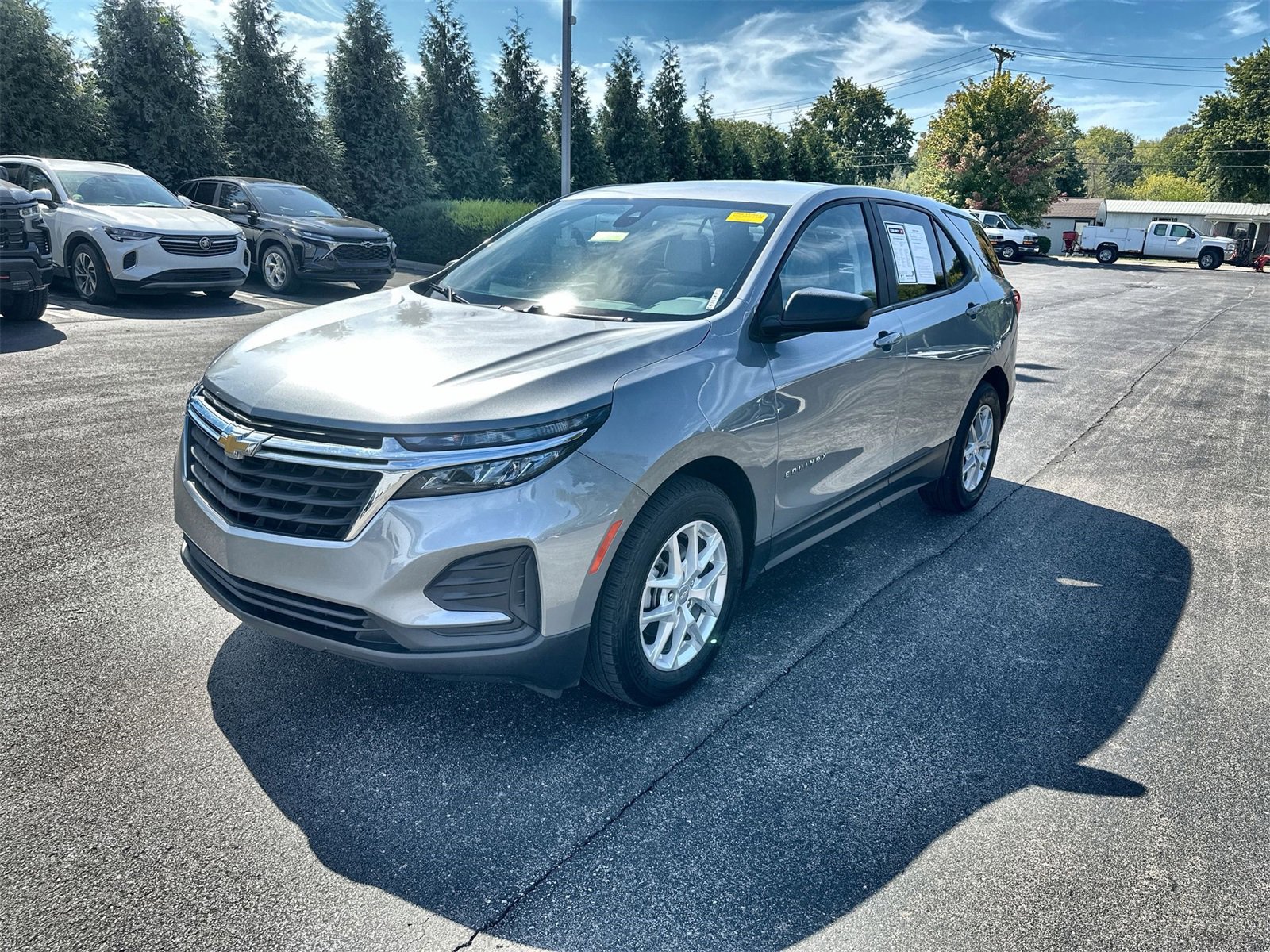 2023 Chevrolet Equinox LS photo 4