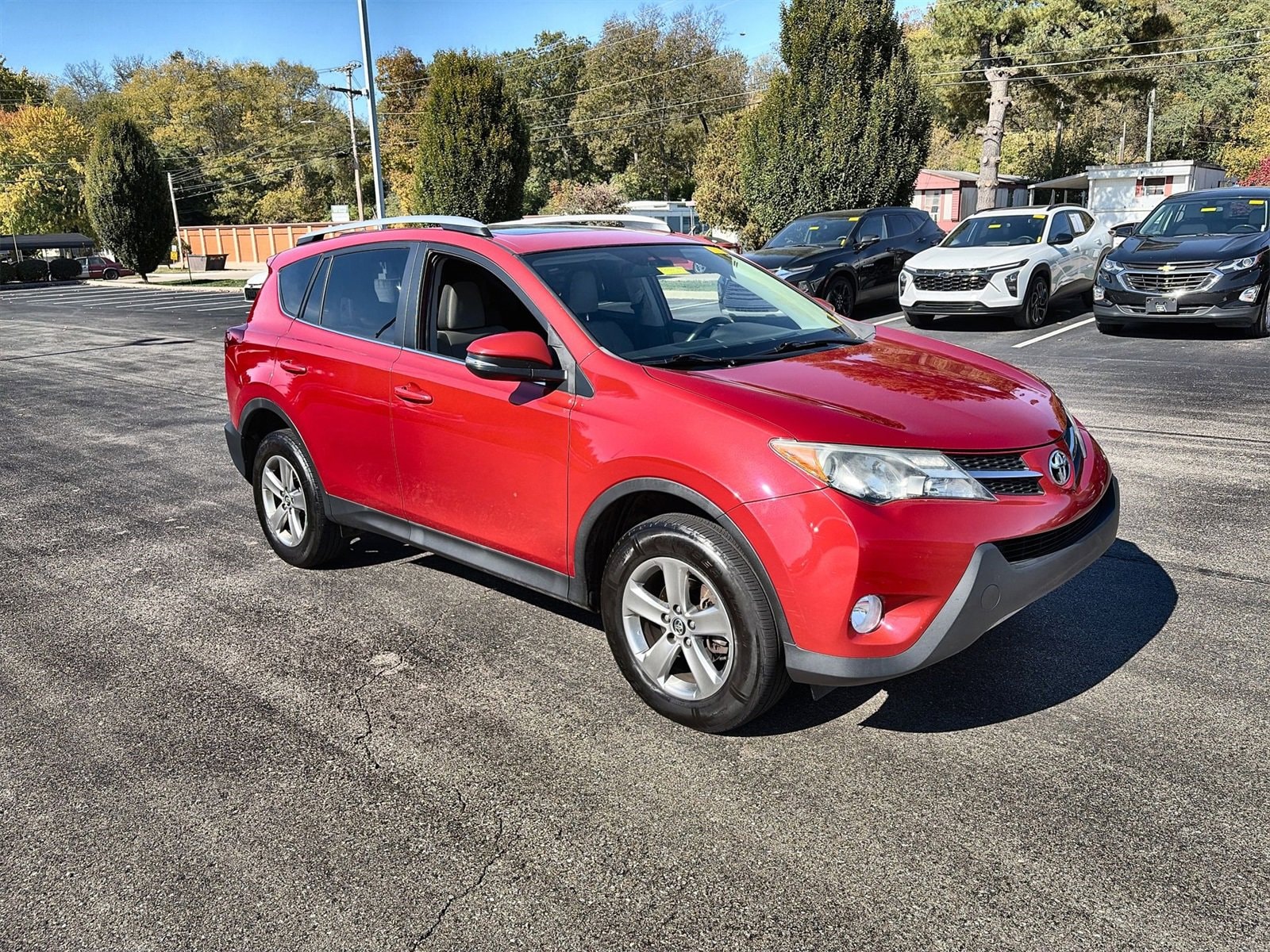 Used 2015 Toyota RAV4 XLE with VIN 2T3RFREV3FW251274 for sale in Greendale, IN