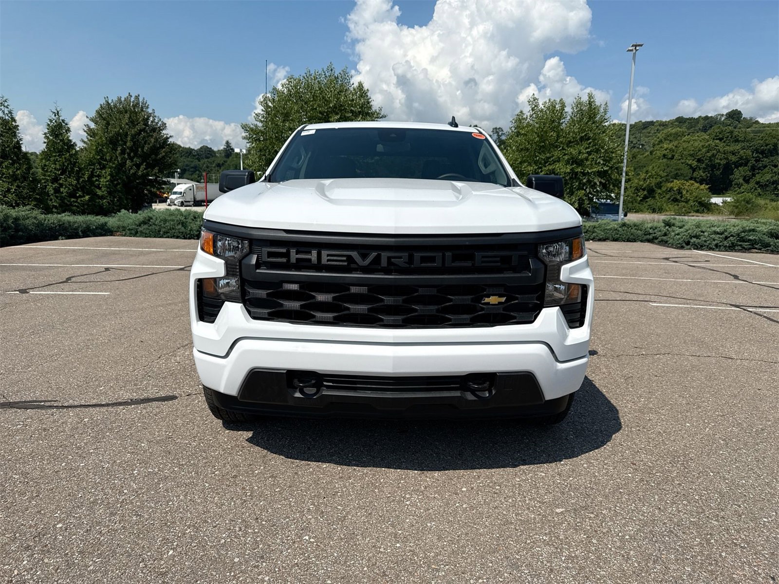 2026 Chevrolet Silverado 1500 Custom photo 3