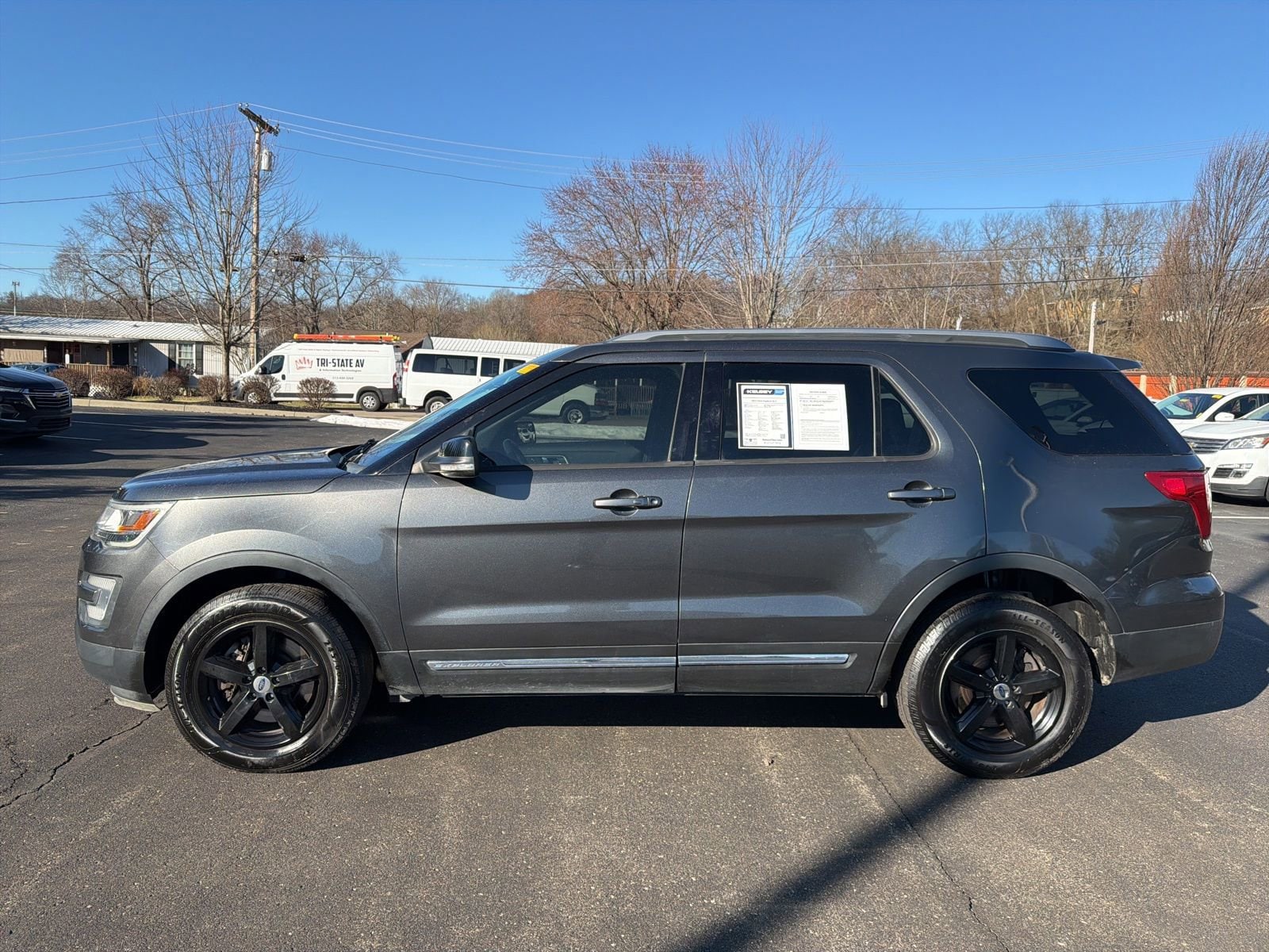 Used 2017 Ford Explorer XLT with VIN 1FM5K8D85HGD17477 for sale in Greendale, IN