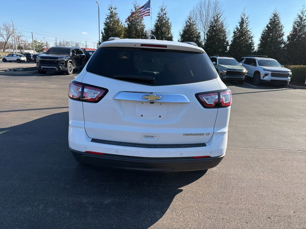 Used 2016 Chevrolet Traverse LT SUV